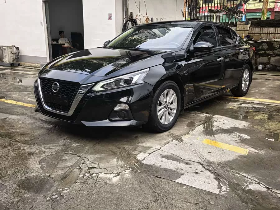Nissan Teana