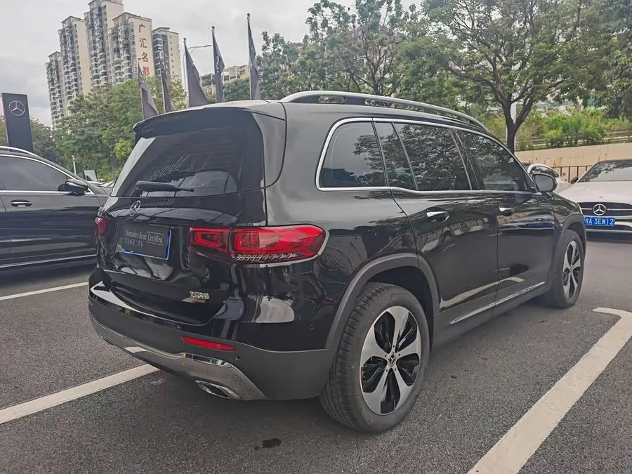Mercedes Benz GLB