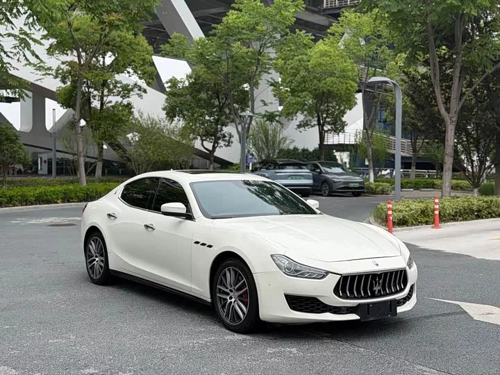 Maserati Ghibli