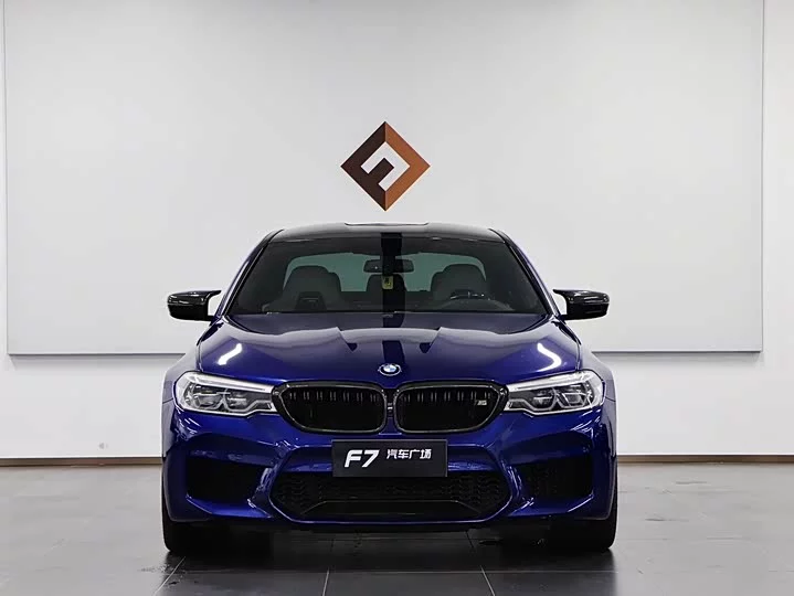 BMW M5