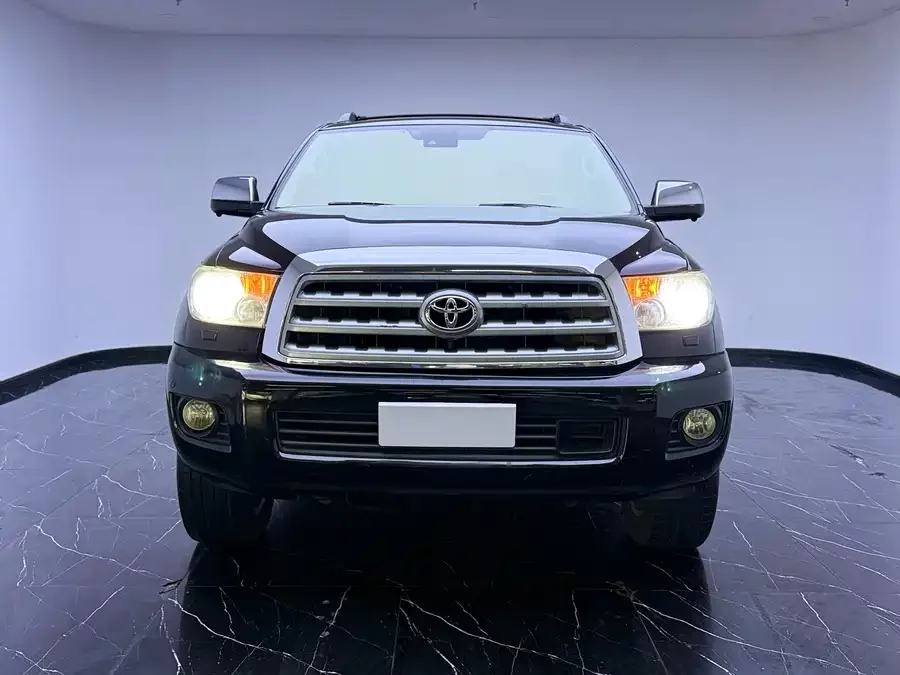 Toyota Sequoia