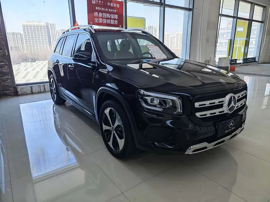 Mercedes Benz GLB