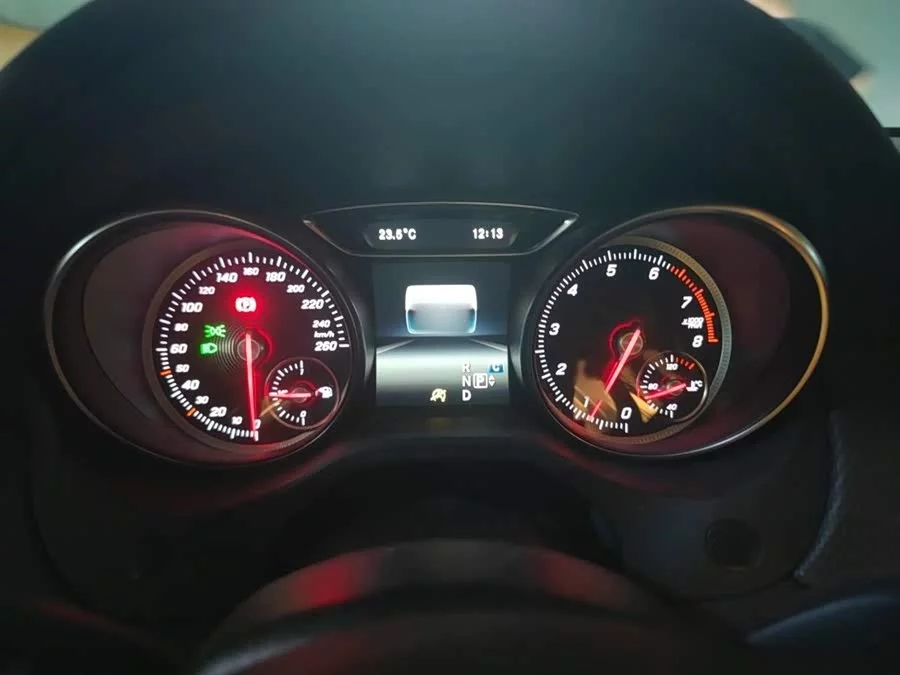 Mercedes Benz GLA