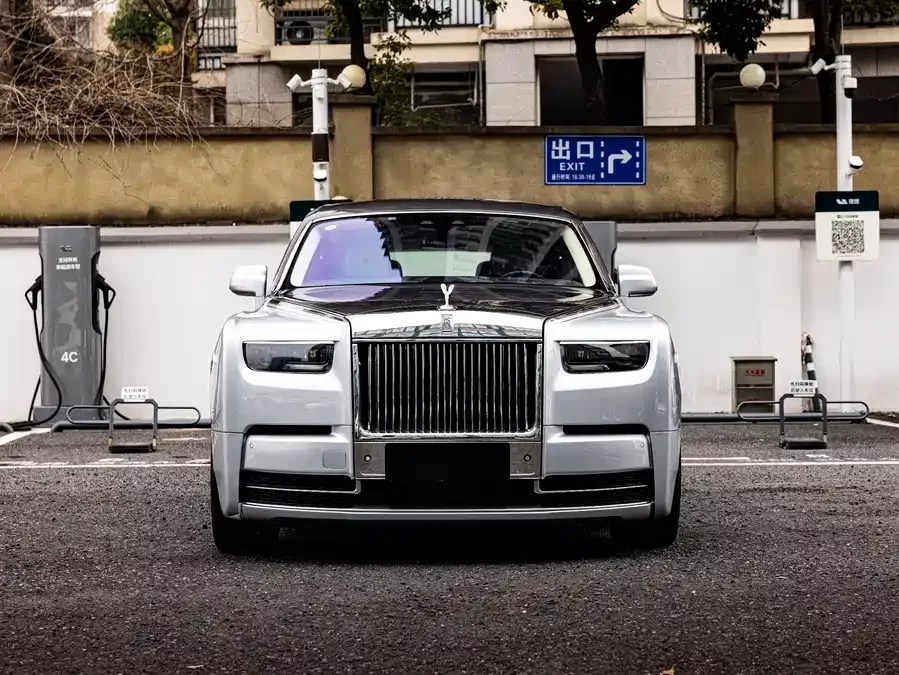 Rolls-Royce Phantom