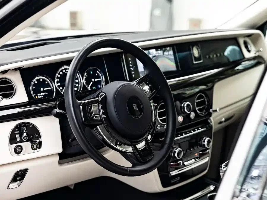 Rolls-Royce Phantom