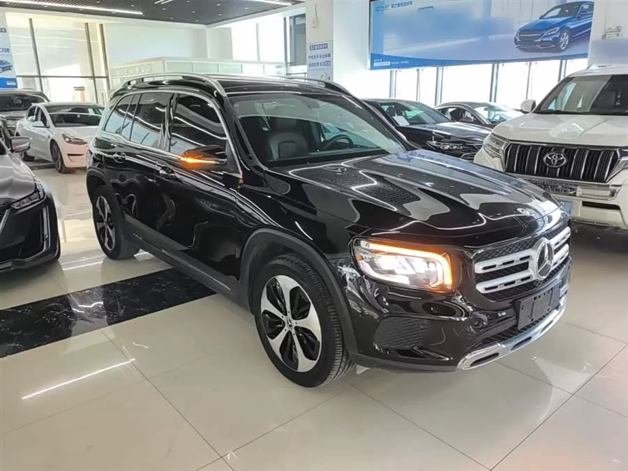 Mercedes Benz GLB