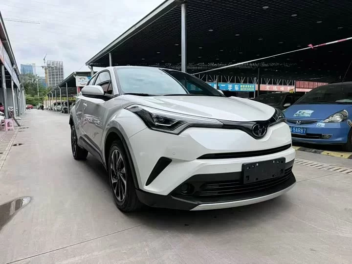 Toyota Yize IZOA