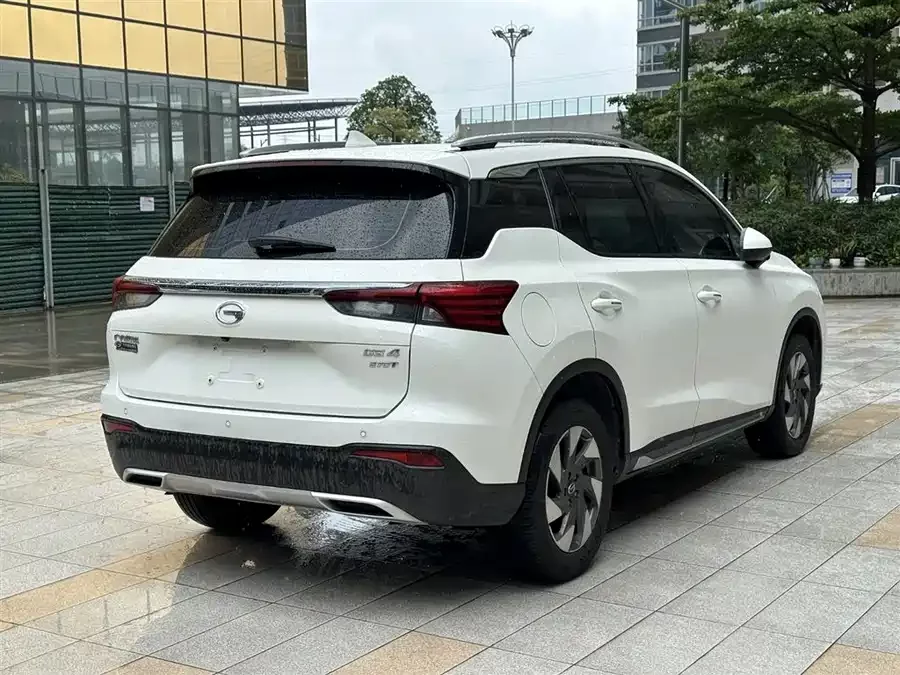 GAC Trumpchi GS4