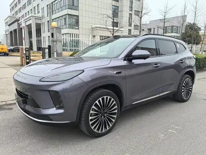 Exeed ET5