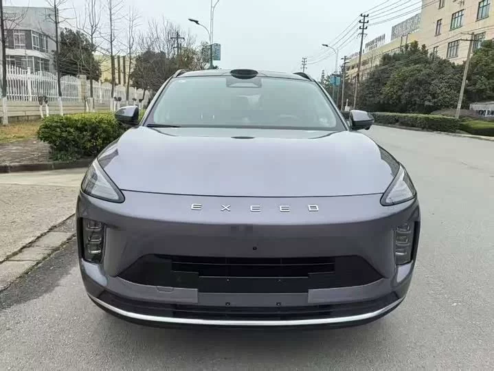 Exeed ET5