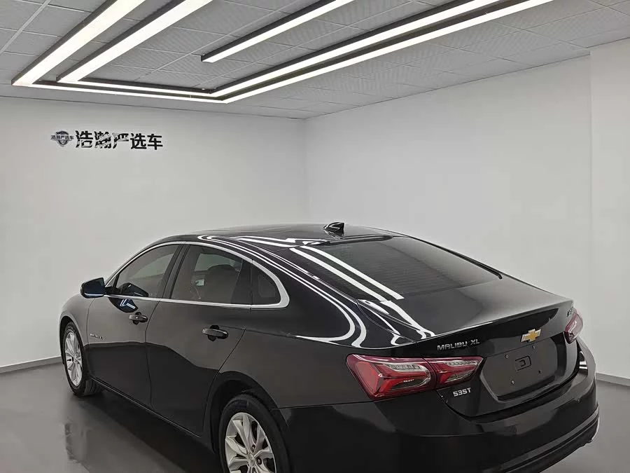 Chevrolet Malibu XL
