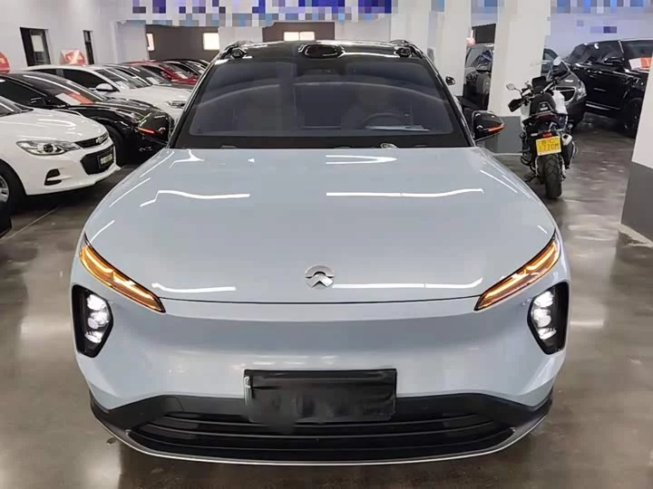 NIO ES6