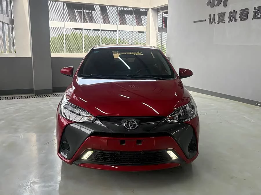 Toyota YARiS L