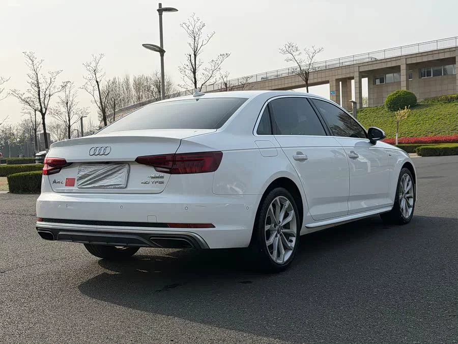 Audi A4L