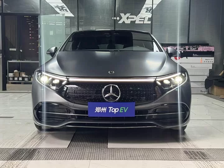 Mercedes-Benz EQS
