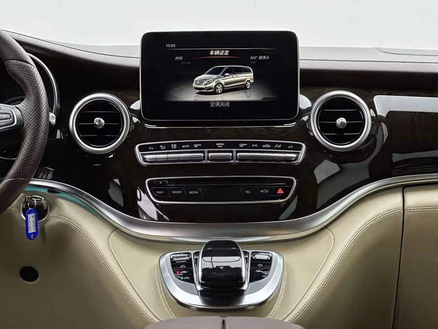 Mercedes Benz Class V