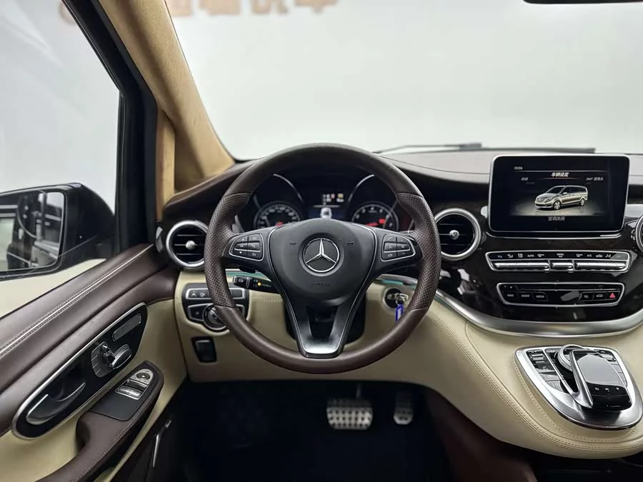 Mercedes Benz Class V