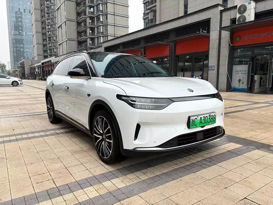 Leapmotor C11