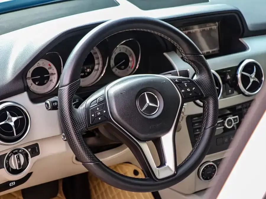 Mercedes Benz GLK-Class
