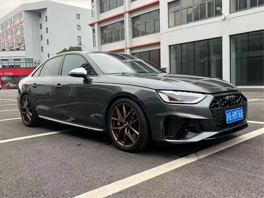 Audi S4