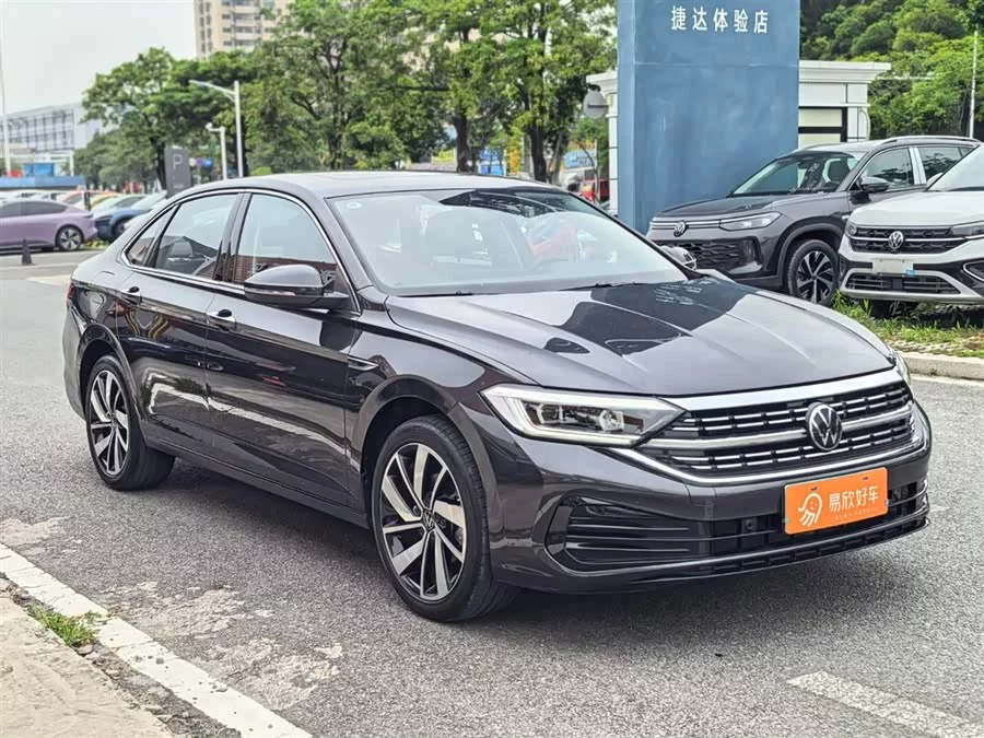 Volkswagen Sagitar