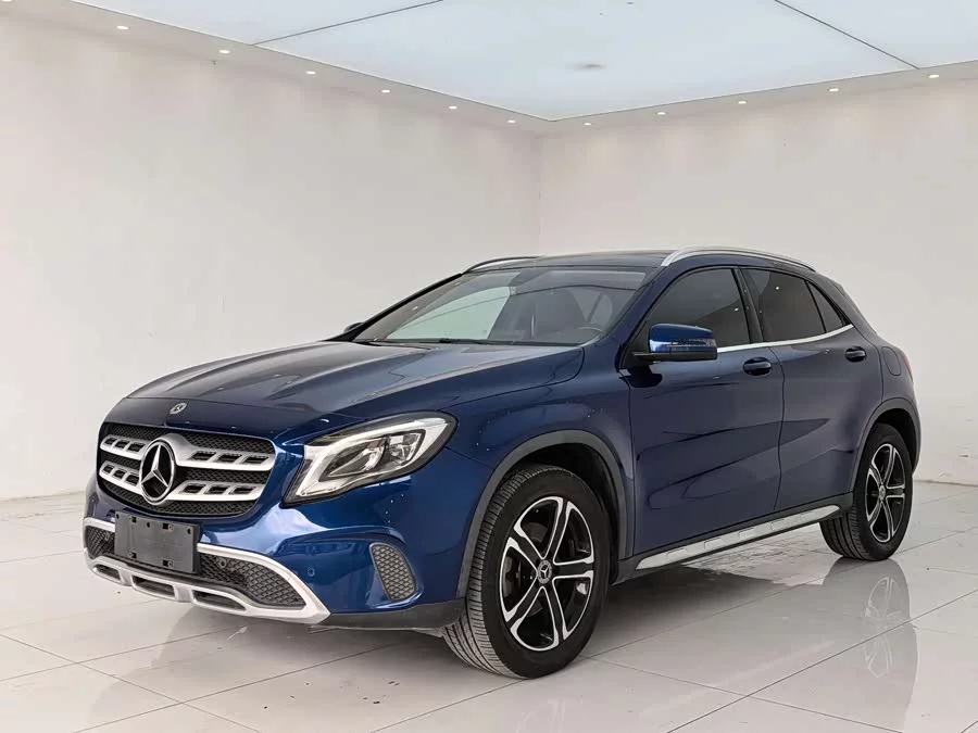 Mercedes Benz GLA