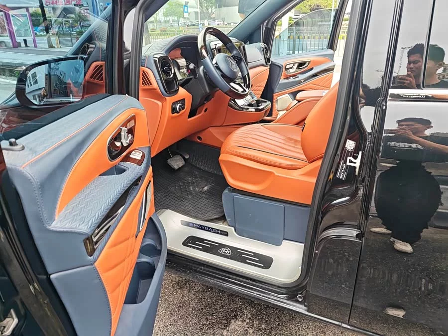 Mercedes Benz Vito