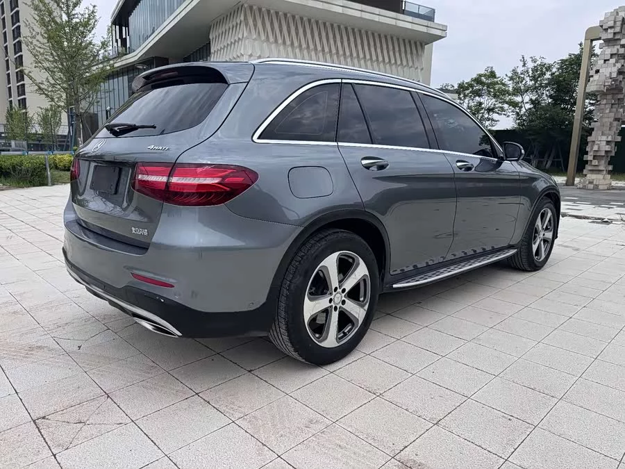 Mercedes Benz GLC