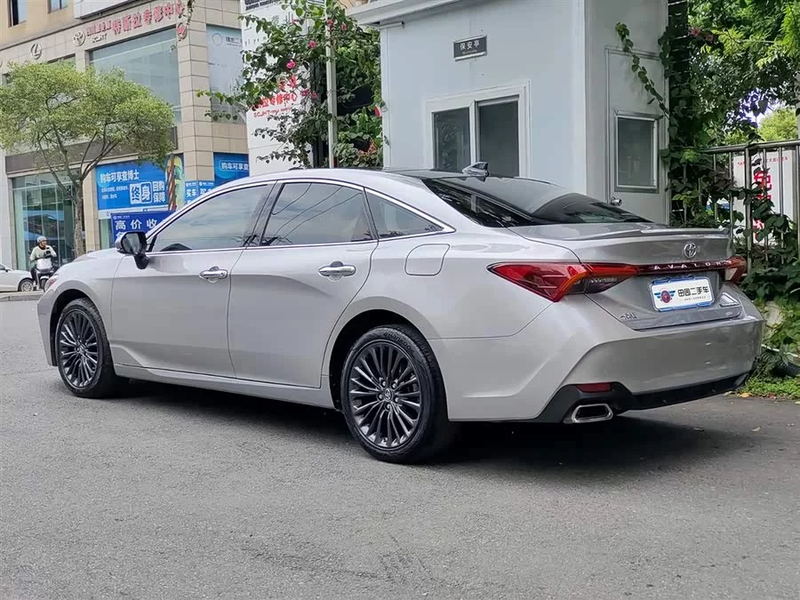 Toyota Avalon