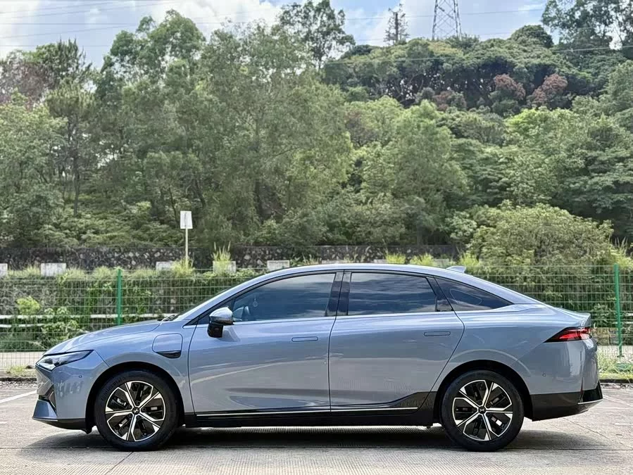 Xpeng P5