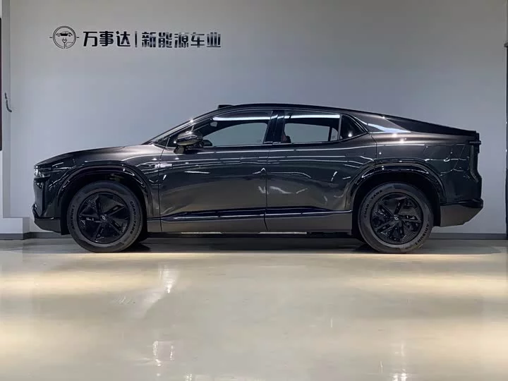 Changan E07