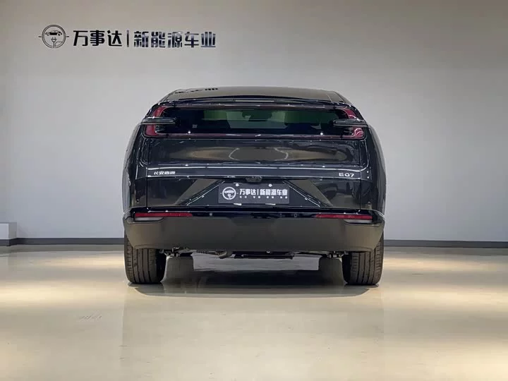 Changan E07