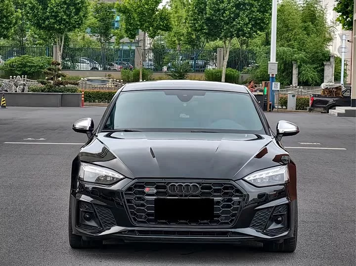 Audi S5