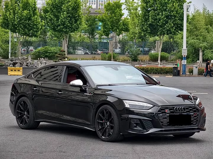 Audi S5