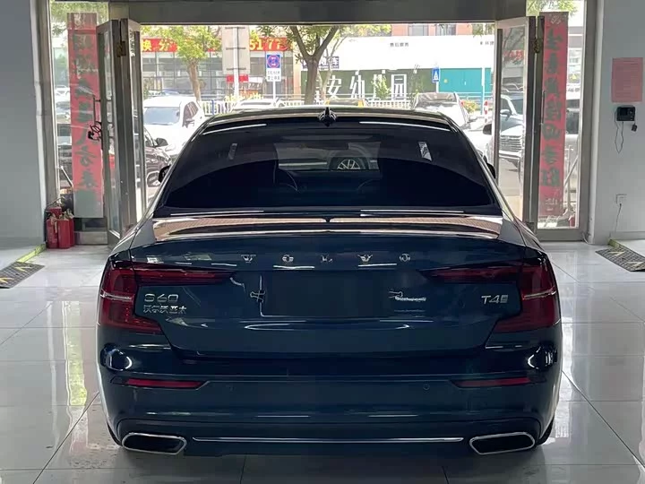 Volvo S60
