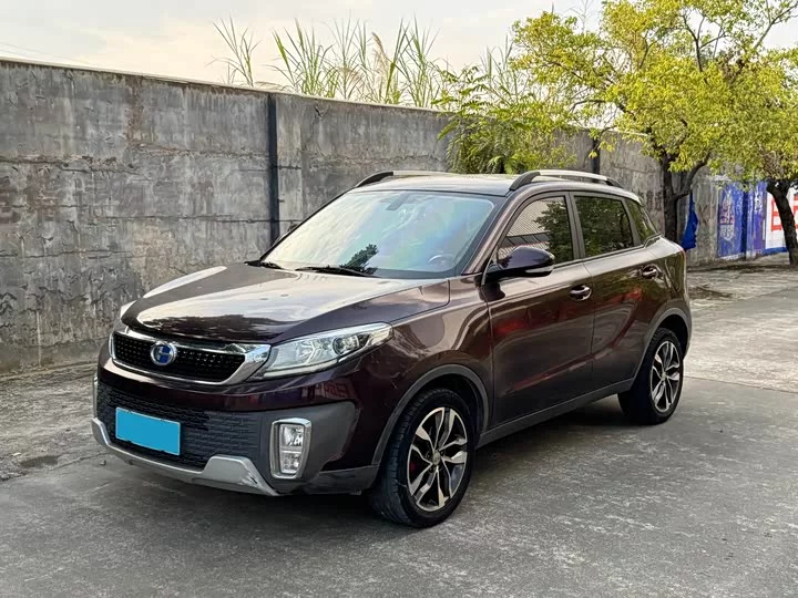 BAIC Q35