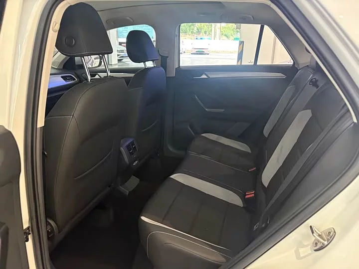 Volkswagen T-ROC Tange