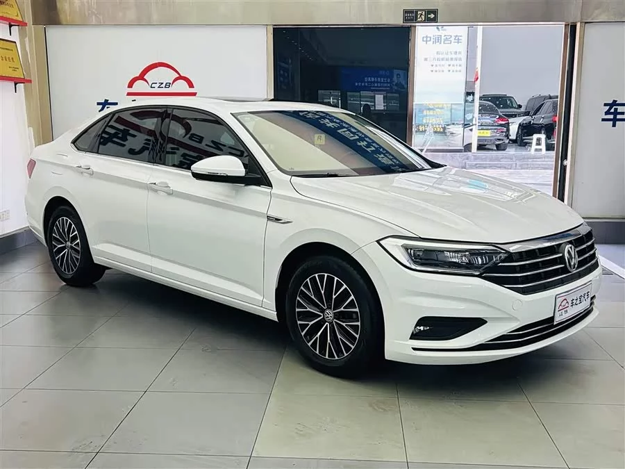 Volkswagen Sagitar