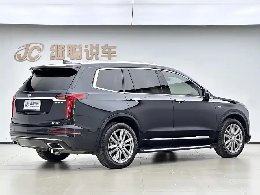 Cadillac XT6