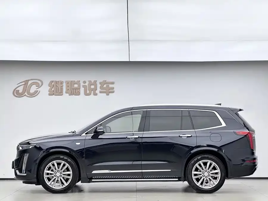 Cadillac XT6