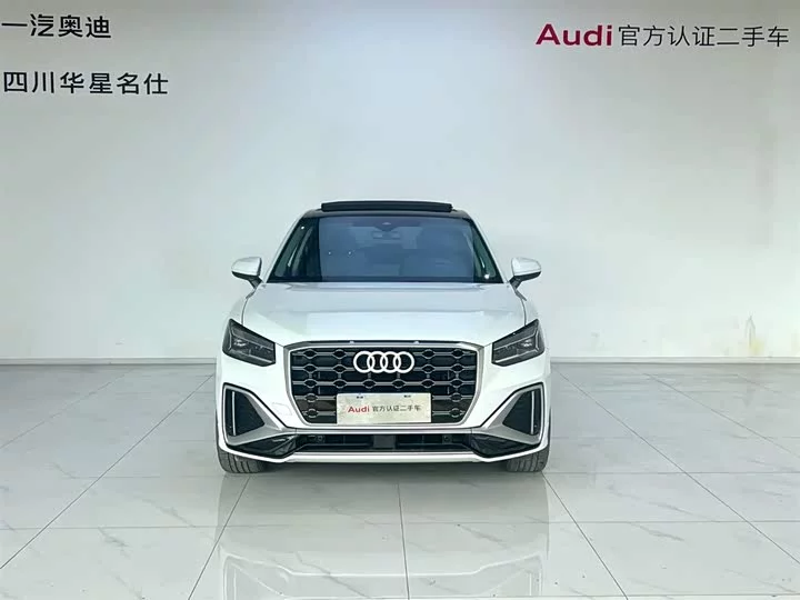 Audi Q2L