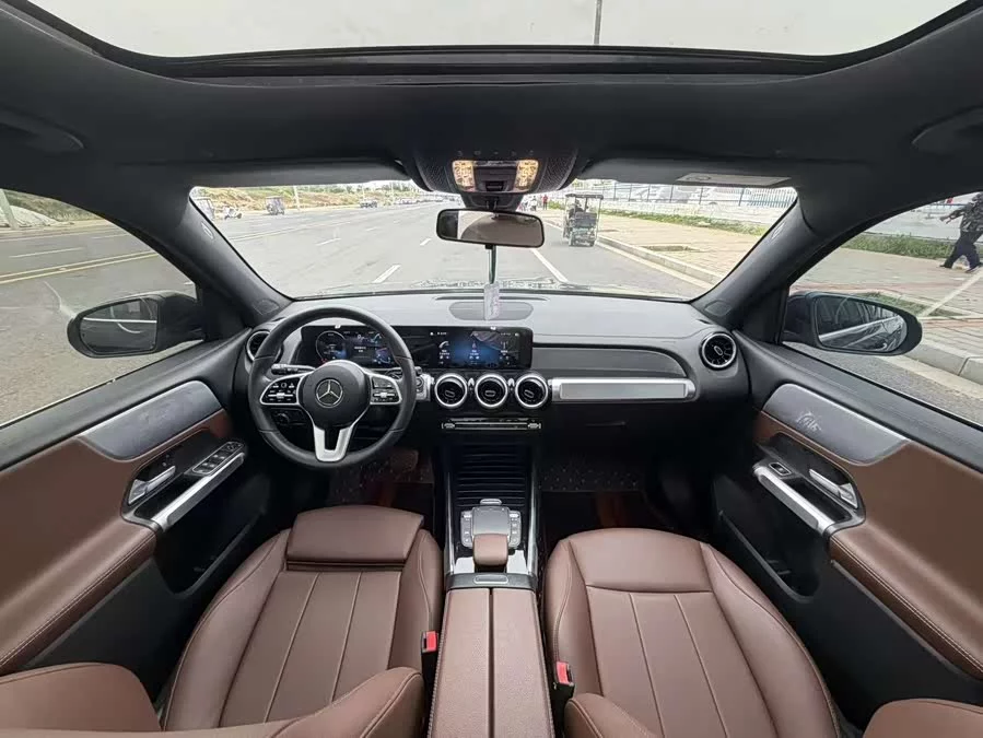 Mercedes Benz GLB