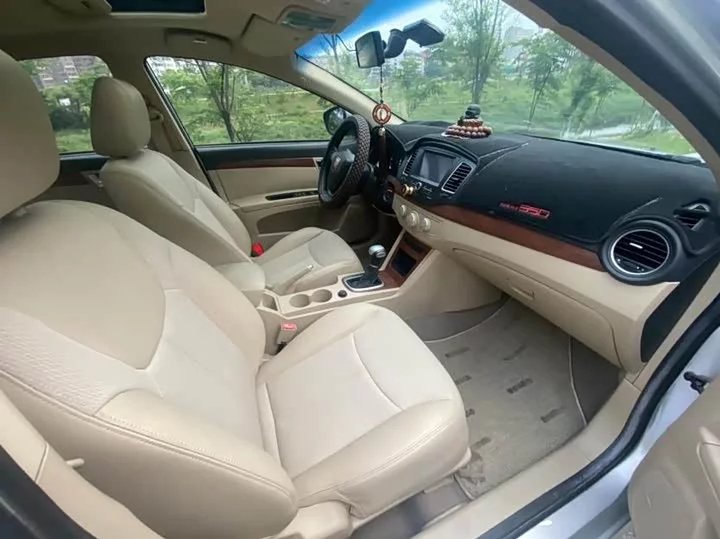 Roewe 350