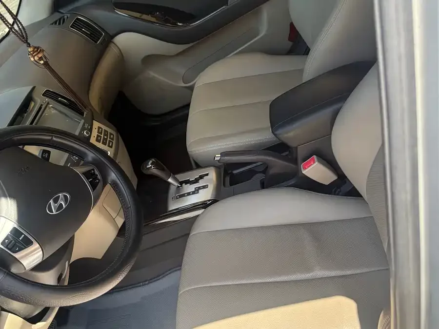 Hyundai Elantra / Celesta