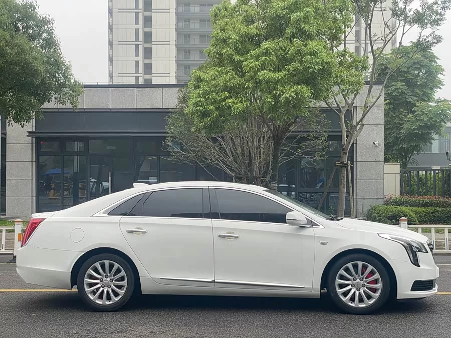 Cadillac XTS