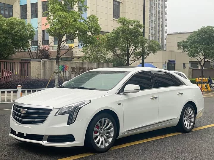Cadillac XTS