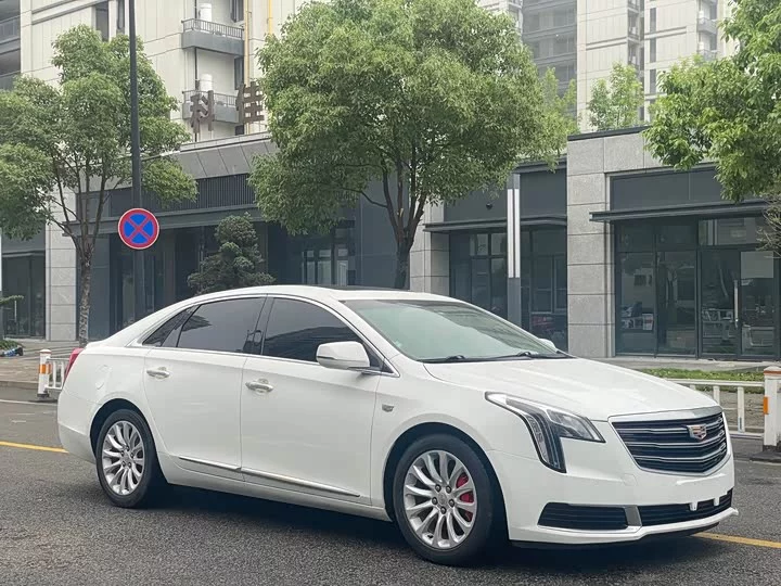 Cadillac XTS