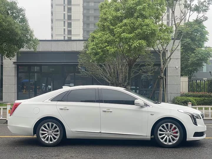 Cadillac XTS