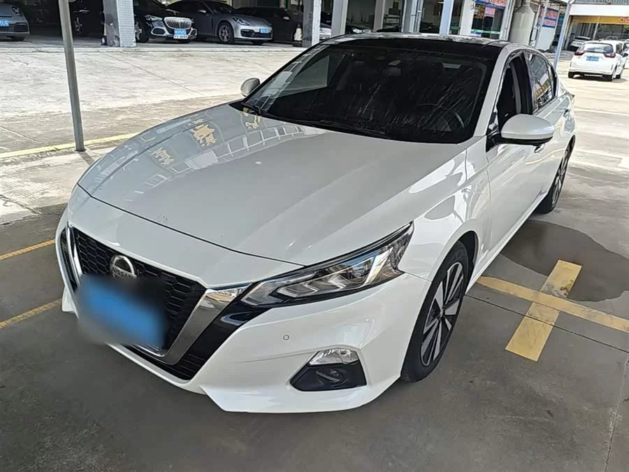 Nissan Teana