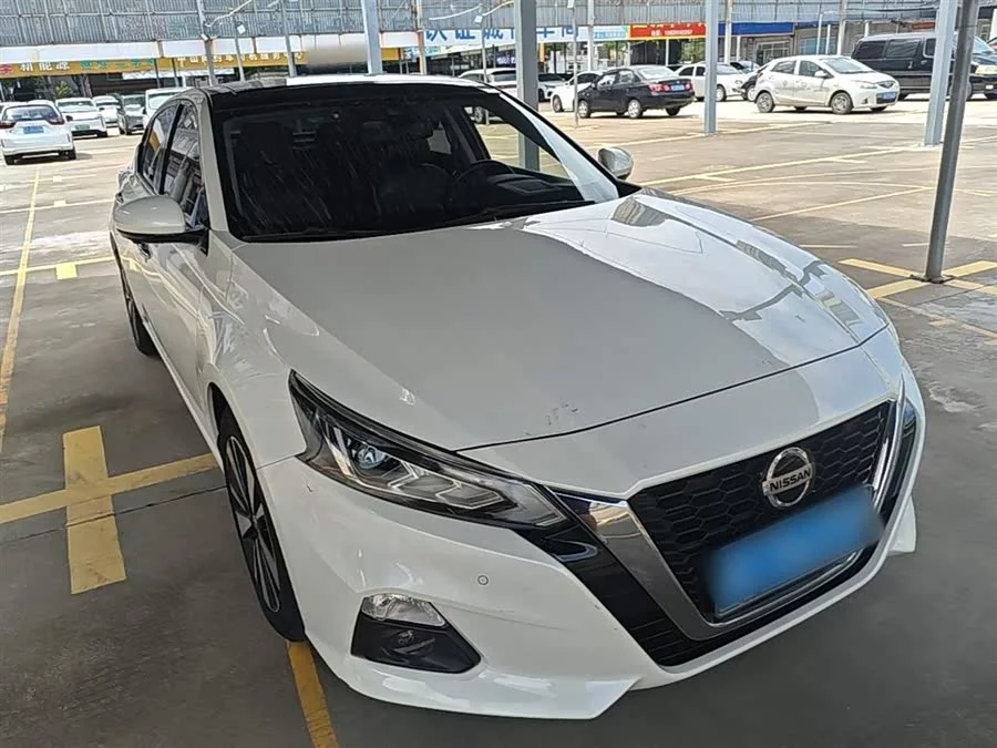 Nissan Teana